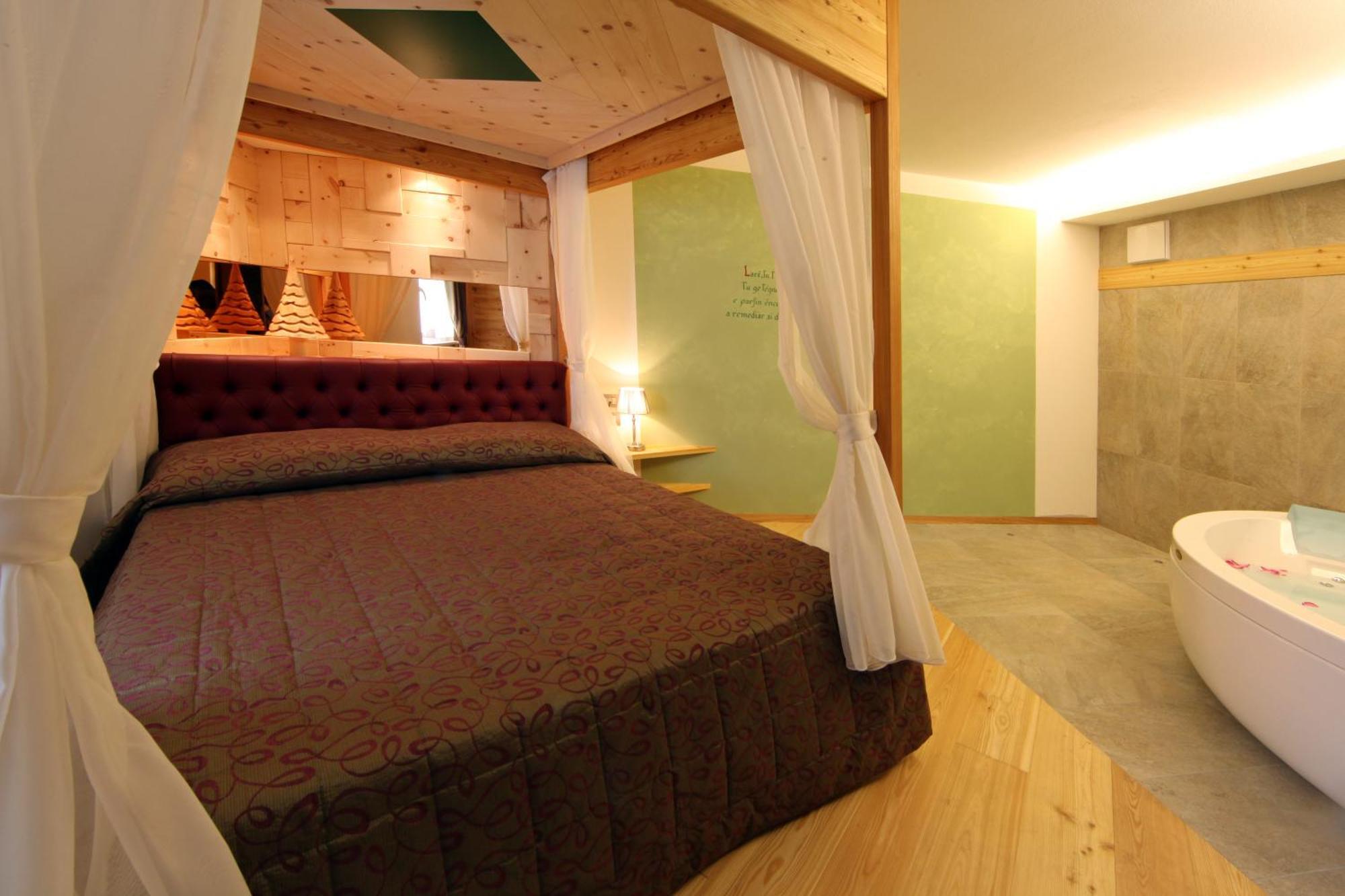 Hotel El Pilon Поцца-ди-Фасса Экстерьер фото