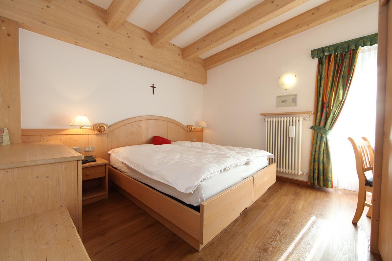 Hotel El Pilon Поцца-ди-Фасса Экстерьер фото